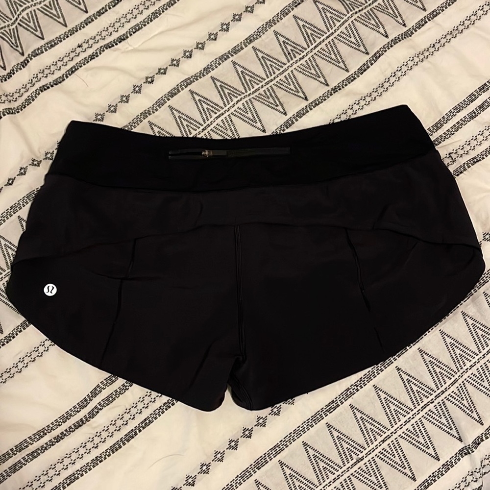 Lululemon Speed Up Low Rise Shorts 2.5”